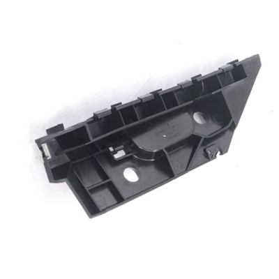 Направляющая бампера передняя правая MG3 (кронштейн) SAIC