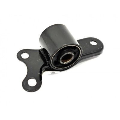 Сайлентблок переднего рычага задний правый Chery Eastar