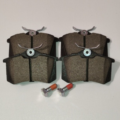 Тормозные колодки задние MG350/MG5/ LPR